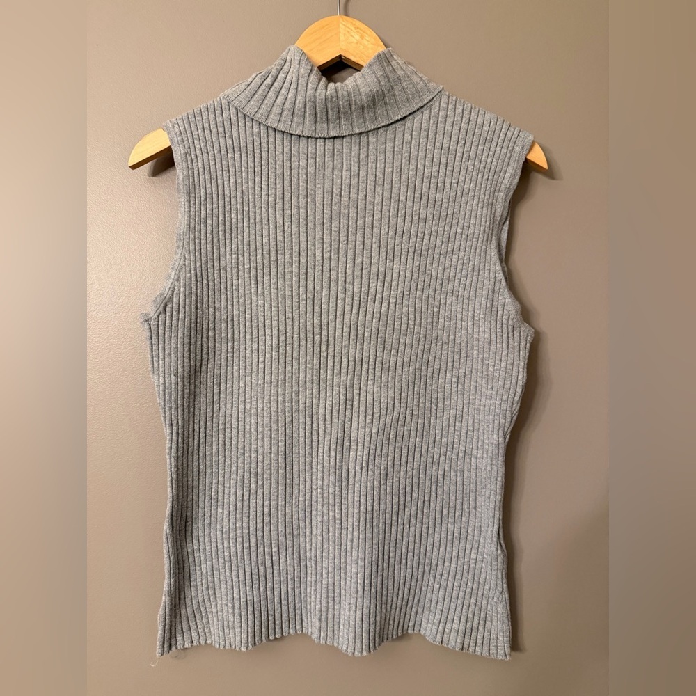 Chadwicks of Boston Gray Ribbed Fitted Sleeveless Turtleneck Tank Sweater LT